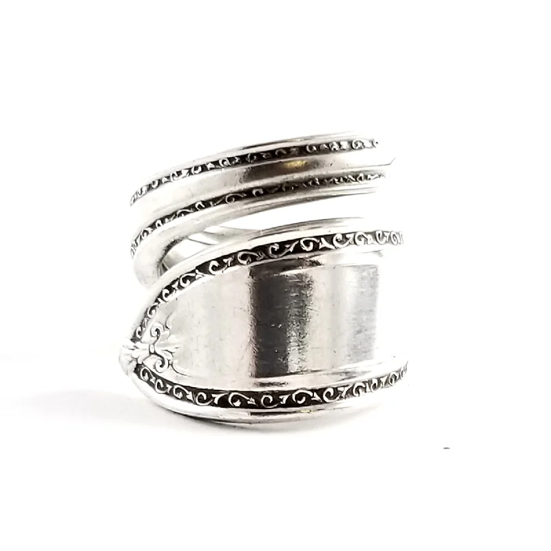 women's polished rings -1925 Rogers Triumph Wrap Around Spoon Ring