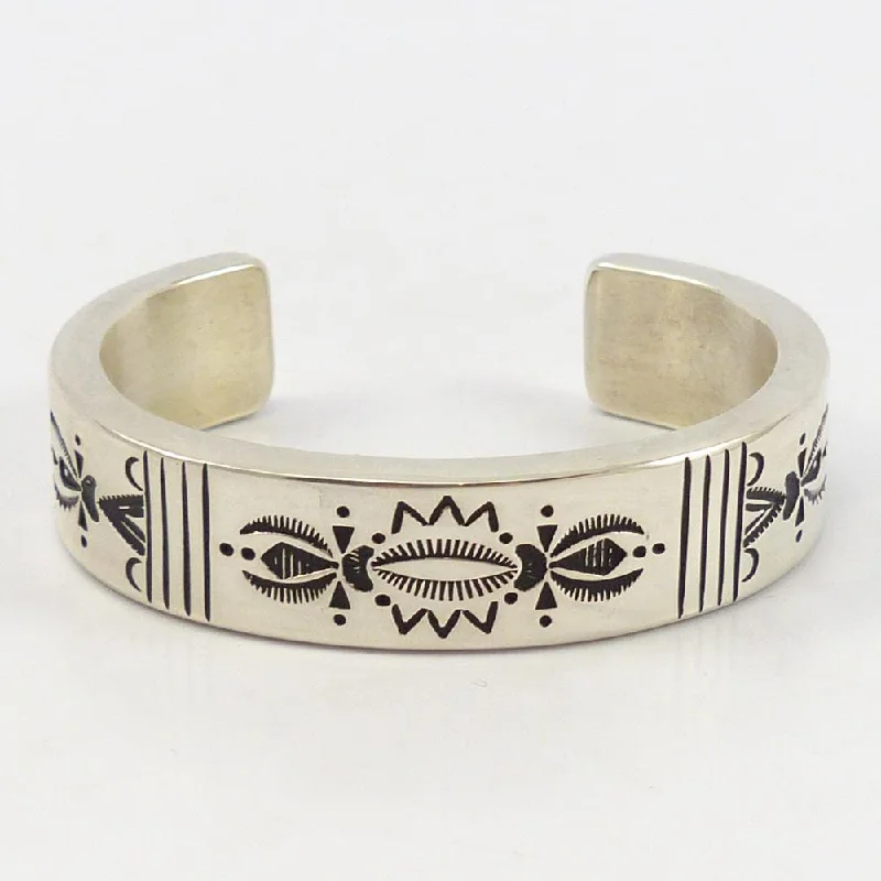 women's heart-shaped bangles -Stamped Silver Cuff