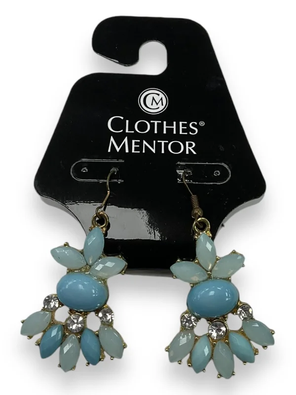 women's beaded earrings -Earrings Dangle/drop By Clothes Mentor