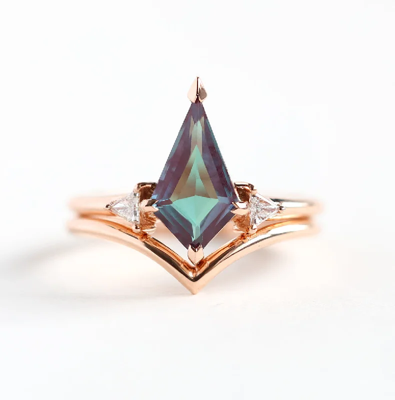 women's minimalist necklaces -Kite Alexandrite Ring Set With Chevron Band. Three Stone Engagement Ring Set