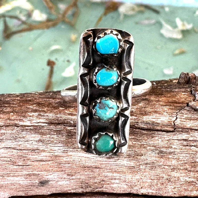 women's twisted gold rings -Vintage Navajo Stamped Sterling Silver Snake Eye Turquoise Row Ring 4