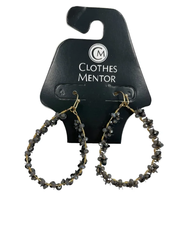 women's classic earrings -Earrings Dangle/drop By Clothes Mentor