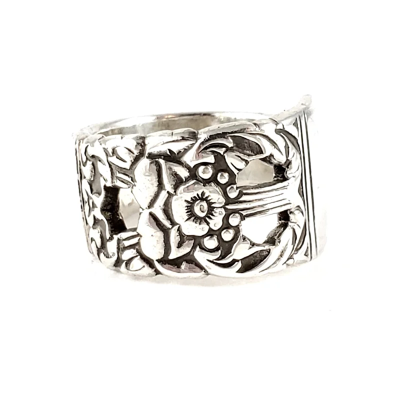 women's floral engagement rings -Oneida Coronation Spoon Ring