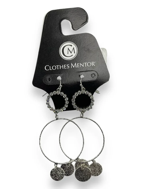 women's modern design earrings -Earrings Dangle/drop By Clothes Mentor