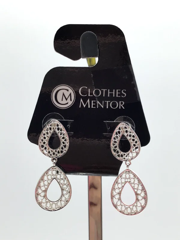 women's chunky earrings -Earrings Other Clothes Mentor