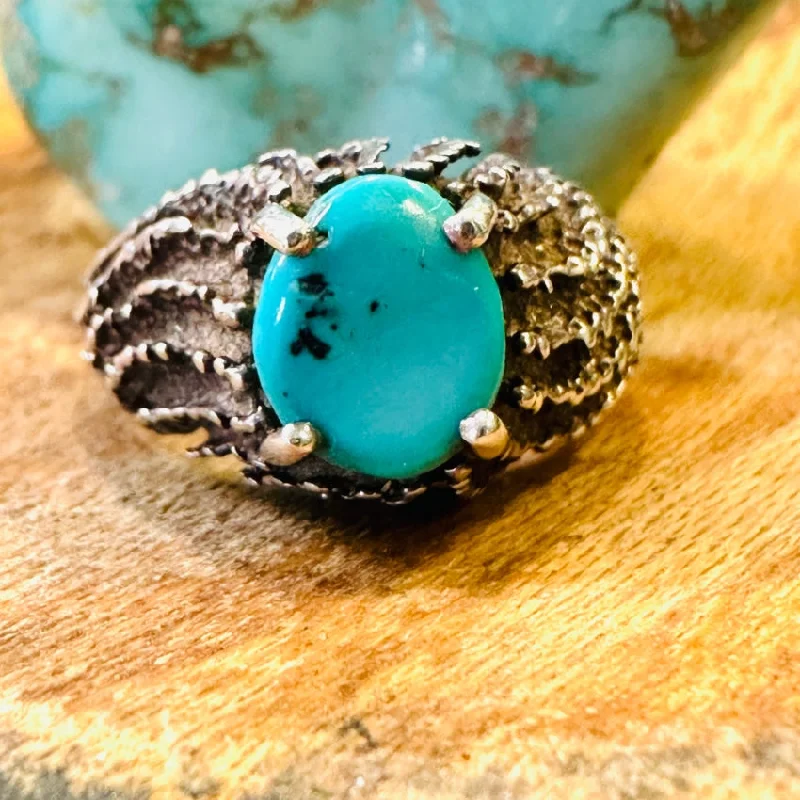 women's classic engagement rings -Vintage Highly Textured Sterling Silver Turquoise Ring Size 5.5