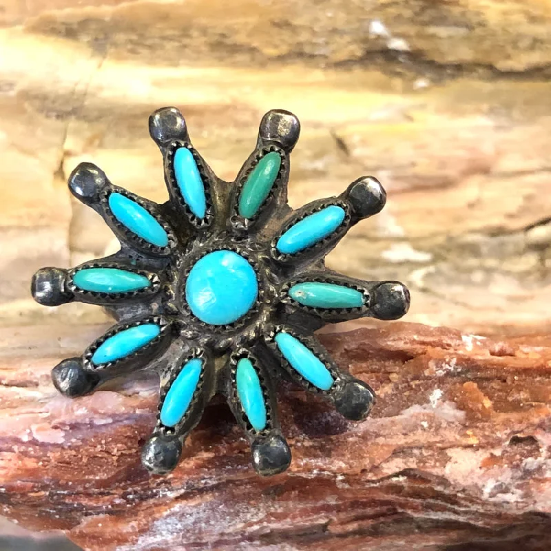 women's luxury gemstone rings -Vintage Navajo Sterling Silver Turquoise Rosette Flower Ring 4 3/4