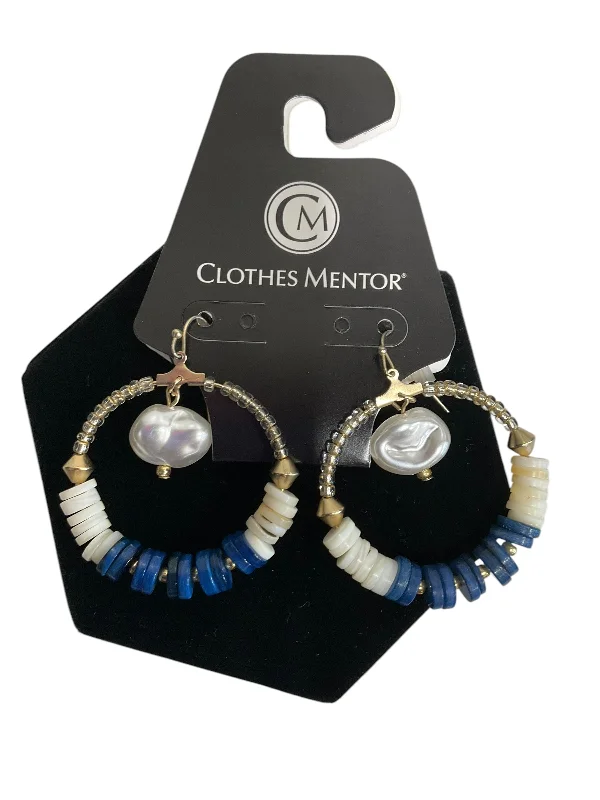 women's trendy gold earrings -Earrings Dangle/drop By Clothes Mentor