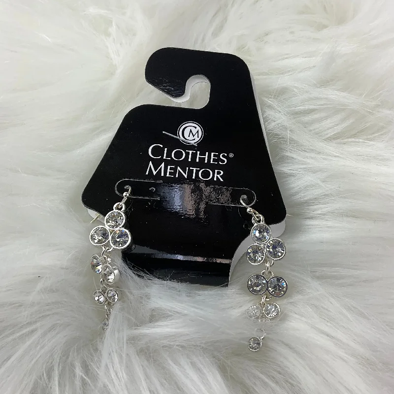 women's chunky hoop earrings -Earrings Dangle/drop By Clothes Mentor