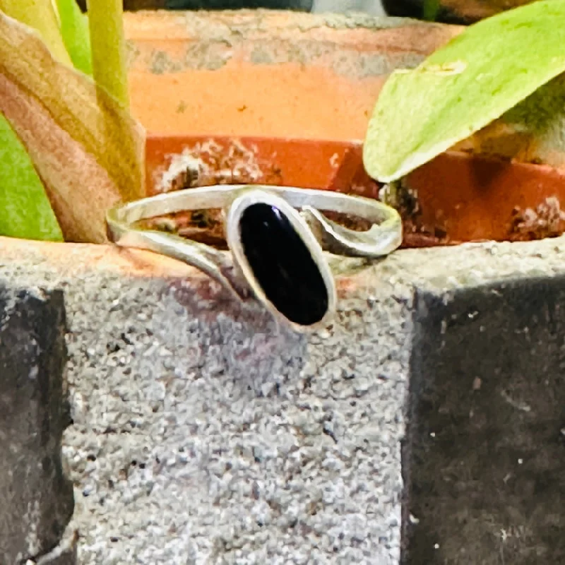 women's moonstone rings -Vintage Sterling Silver Black Enamel Ring Size 8.25