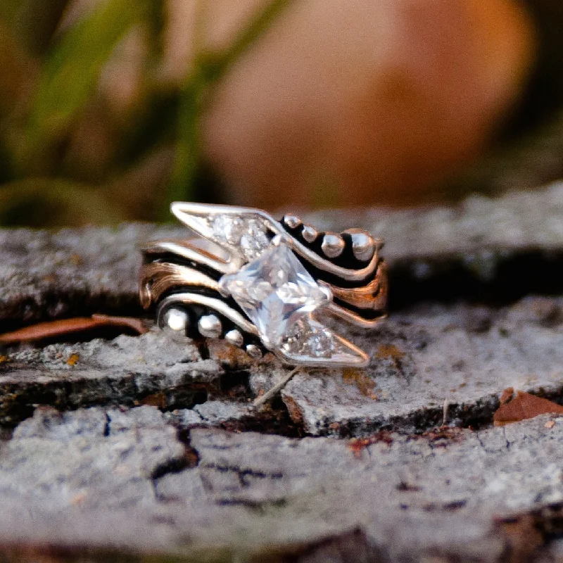 women's minimal rings -C. Crystal Swirl Ring