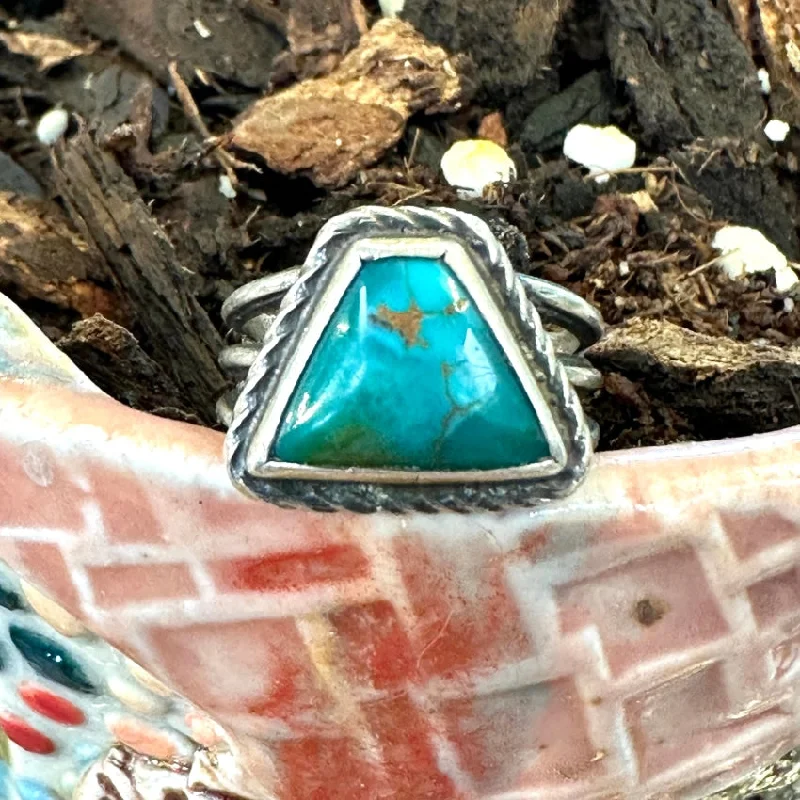 women's vintage-inspired rings -Early Navajo Trapezium Turquoise Ring Sterling Silver Size 5