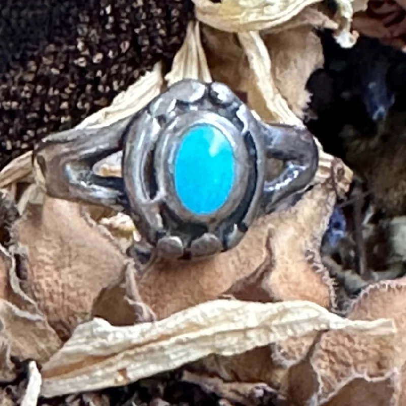 women's sterling silver wedding bands -Little Vintage Sterling Silver Turquoise Navajo Ring 5