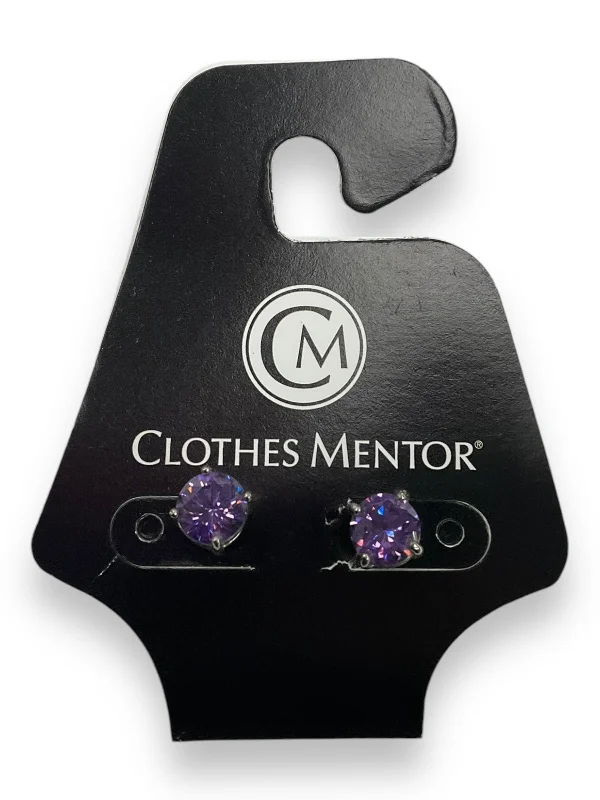 women's silver stud earrings -Earrings Stud By Clothes Mentor