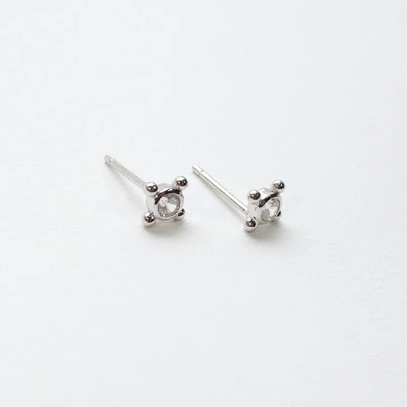 women's glamorous earrings -Gismo CZ Star Studs